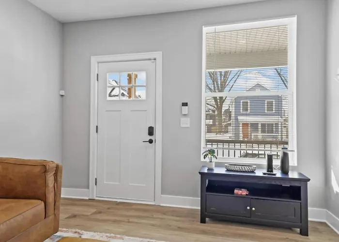 2 Homes Side By Side Downtown With Fenced Yard And Hot Tub * Columbus
