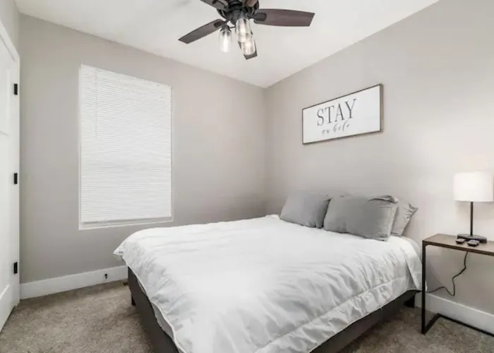 2 Homes Side By Side Downtown With Fenced Yard And Hot Tub