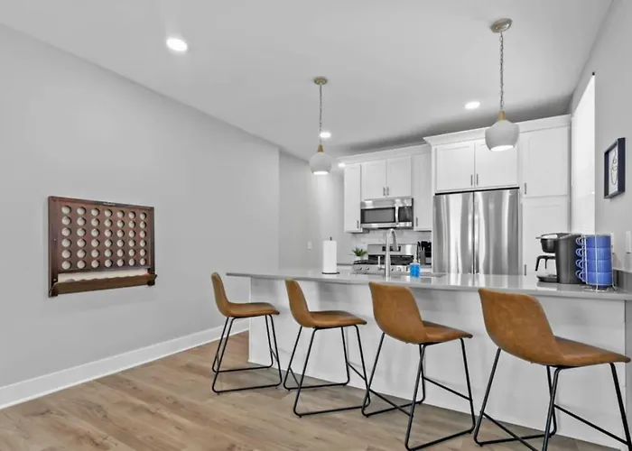 2 Homes Side By Side Downtown With Fenced Yard And Hot Tub * Columbus