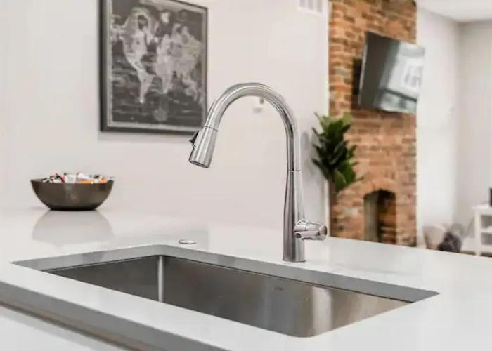 2 Homes Side By Side Downtown With Fenced Yard And Hot Tub Сasa de vacaciones