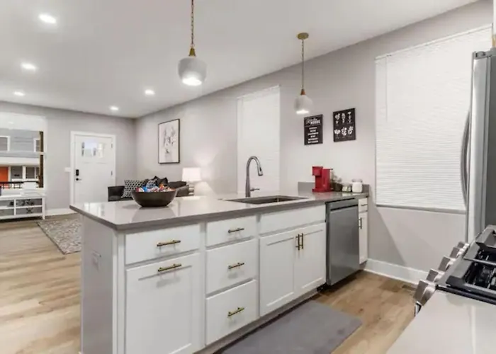 2 Homes Side By Side Downtown With Fenced Yard And Hot Tub Сasa de vacaciones *