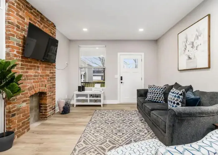 2 Homes Side By Side Downtown With Fenced Yard And Hot Tub Columbus